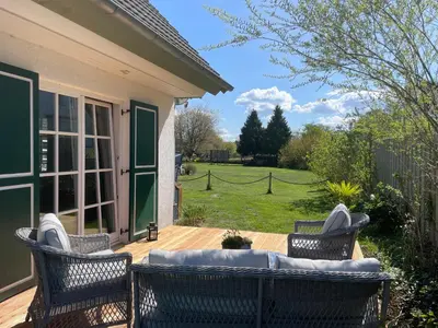 Ein Garten an der Unterkunft Ferienhaus Schiffchen 