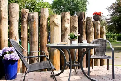 Ein Garten an der Unterkunft Die Kleine Ferienwohnung