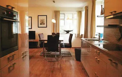 Küche/Küchenzeile in der Unterkunft 2 Bedroom Cozy Home In Fuhlendorf