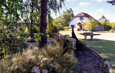 Ein Garten an der Unterkunft Stunning Home In Fuhlendorf With Wifi
