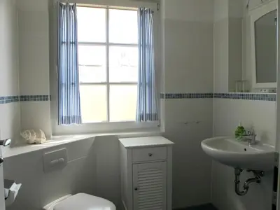 Ein Badezimmer in der Unterkunft Wiesenstraße 55 Whg 1 - Meeresbrise