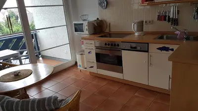 Küche/Küchenzeile in der Unterkunft Birkenstraße 15b App 14