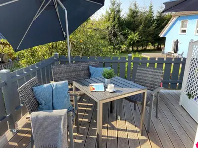 Ein Patio oder anderer Außenbereich in der Unterkunft Ferienwohnung de olle Leive in Born