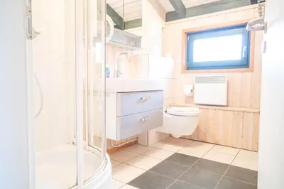 Ein Badezimmer in der Unterkunft Hol(t)z Hus