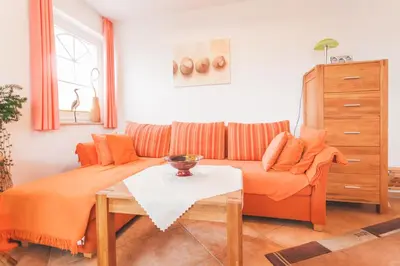 Ein Sitzbereich in der Unterkunft Fritz-Reuter-Straße 2 Whg 2