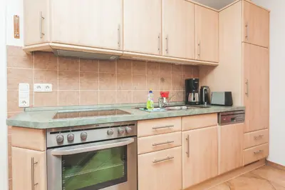 Küche/Küchenzeile in der Unterkunft Fritz-Reuter-Straße 2 Whg 2