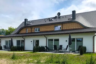 Das Gebäude in dem sich die Ferienwohnung befindet