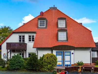 Das Gebäude in dem sich die Ferienwohnung befindet