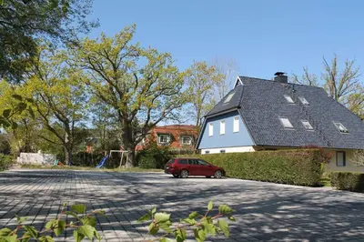 Das Gebäude in dem sich die Ferienwohnung befindet