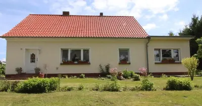 Ein Garten an der Unterkunft Ferienwohnung An den Tannen