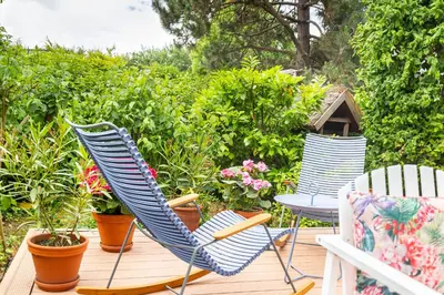 Ein Garten an der Unterkunft Ferienhaus Ankerherz