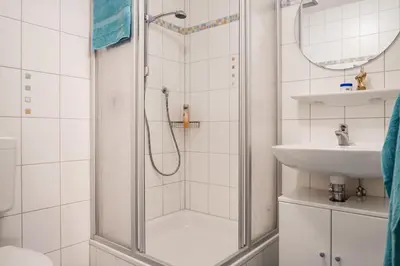 Ein Badezimmer in der Unterkunft Utkiek