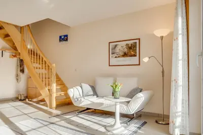 Ein Sitzbereich in der Unterkunft Friedenstraße 21 Whg 5