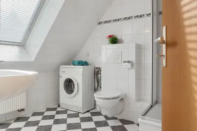 Ein Badezimmer in der Unterkunft Friedenstraße 21 Whg 5