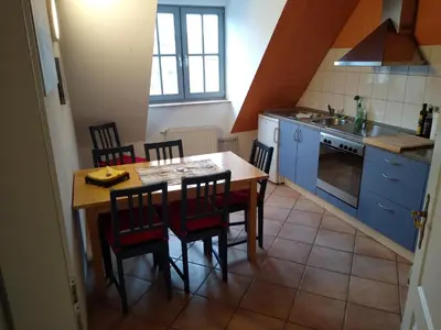 Küche/Küchenzeile in der Unterkunft Maisonettewohnung auf 2 Etagen mit zwei Balkonen