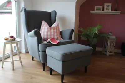 Ein Sitzbereich in der Unterkunft Ferienwohnung Abendsonne