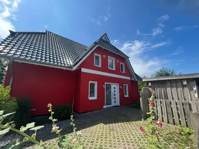 Das Gebäude in dem sich die Ferienwohnung befindet