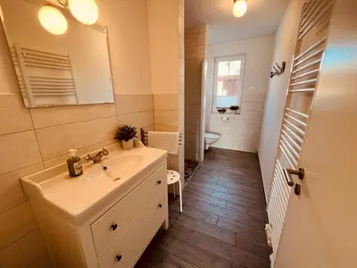 Ein Badezimmer in der Unterkunft Ferienwohnung Ocean in Born