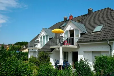 Das Gebäude in dem sich die Ferienwohnung befindet