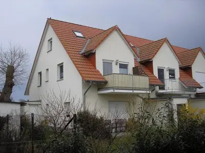 Das Gebäude in dem sich die Ferienwohnung befindet