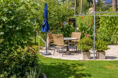 Ein Garten an der Unterkunft Meereslust EG 2L