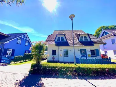 Das Gebäude in dem sich das Ferienhaus befindet