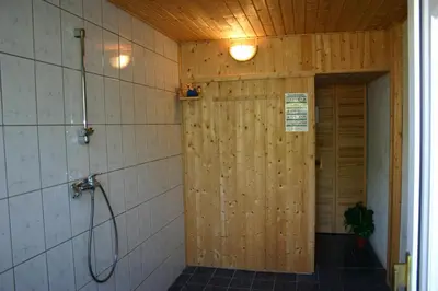Ein Badezimmer in der Unterkunft Ferienwohnung Zaepernick Erdgeschoss