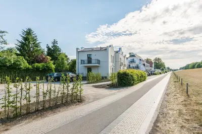 Das Gebäude in dem sich das Ferienhaus befindet
