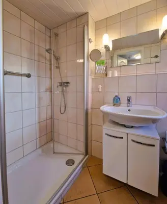 Ein Badezimmer in der Unterkunft Hägerende 