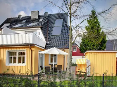 Das Gebäude in dem sich das Ferienhaus befindet