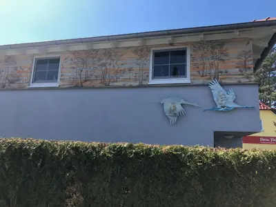 Das Gebäude in dem sich das Ferienhaus befindet