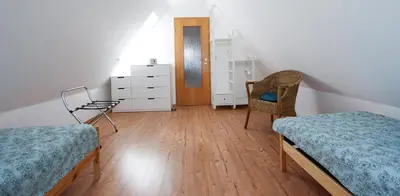 Ein Sitzbereich in der Unterkunft Boddensegler