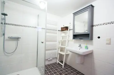 Ein Badezimmer in der Unterkunft Boddensegler