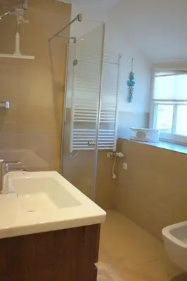 Ein Badezimmer in der Unterkunft Rosenbergsiedlung 