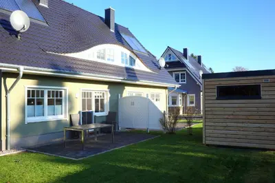 Das Gebäude in dem sich das Ferienhaus befindet