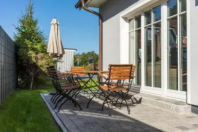 Ein Garten an der Unterkunft Schulstr.28 