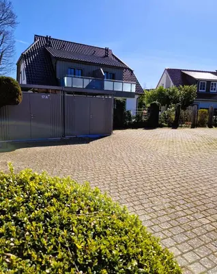 Das Gebäude in dem sich die Ferienwohnung befindet