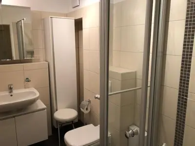 Ein Badezimmer in der Unterkunft Birkenstrasse 5 F Wohnung 7 