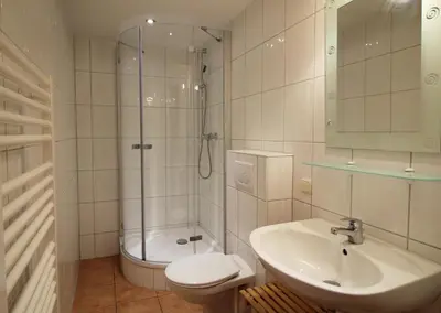 Ein Badezimmer in der Unterkunft Alte Gärtnerei App Lavendel