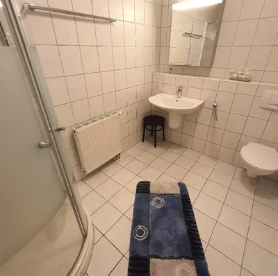 Ein Badezimmer in der Unterkunft Darsser Weg 36 a