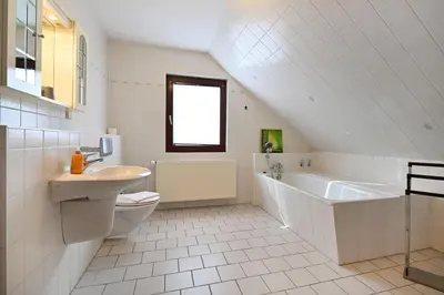 Ein Badezimmer in der Unterkunft Haus Zeitlos