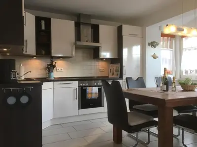 Küche/Küchenzeile in der Unterkunft Doppelhaushälfte Birkenstraße 5e