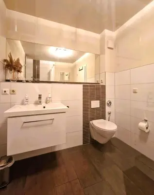 Ein Badezimmer in der Unterkunft Darsser Weg 32a