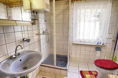 Ein Badezimmer in der Unterkunft Landt, Erika
