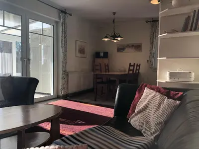 Ein Sitzbereich in der Unterkunft Darsser Weg 