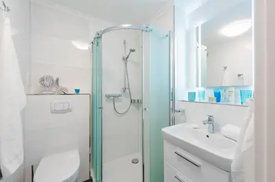 Ein Badezimmer in der Unterkunft Darßer Weg 31a