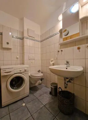 Ein Badezimmer in der Unterkunft Friedensstraße. 43 Wohnung 2