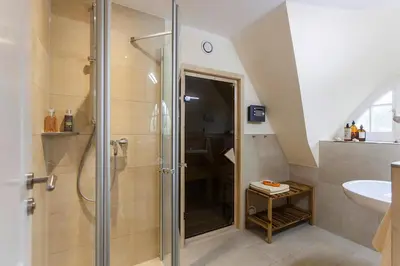 Ein Badezimmer in der Unterkunft Ferienhaus, Fuhlendorf