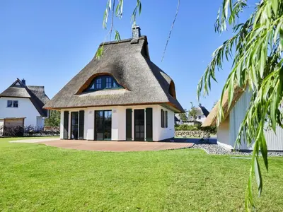 Ein Garten an der Unterkunft Ferienhaus, Fuhlendorf