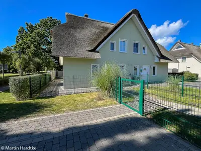 Das Gebäude in dem sich das Ferienhaus befindet